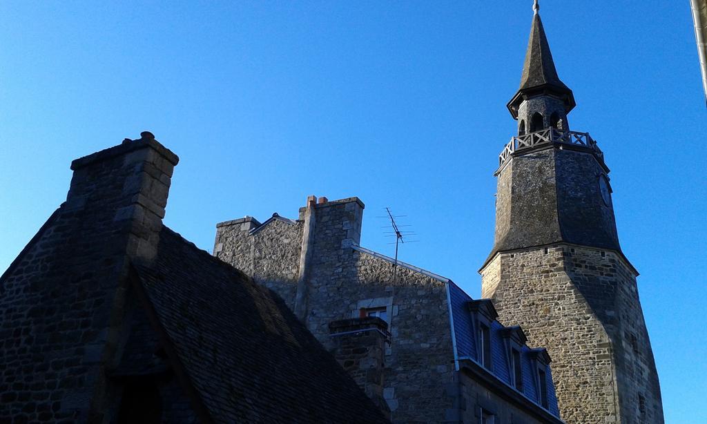 Le Medieval - Hotel Le Challonge Dinan Exterior foto